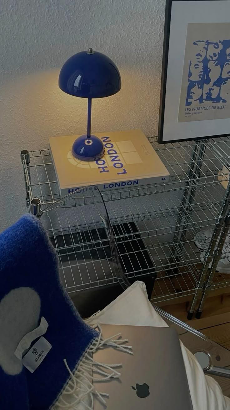 Luna Touch – Signature Table Lamp