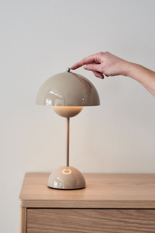 Luna Touch – Signature Table Lamp